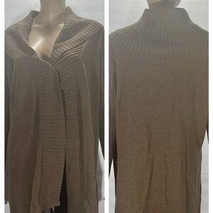 ELLE BROWN SWEATER SIZE.LARGE IN GOOD CONDITION